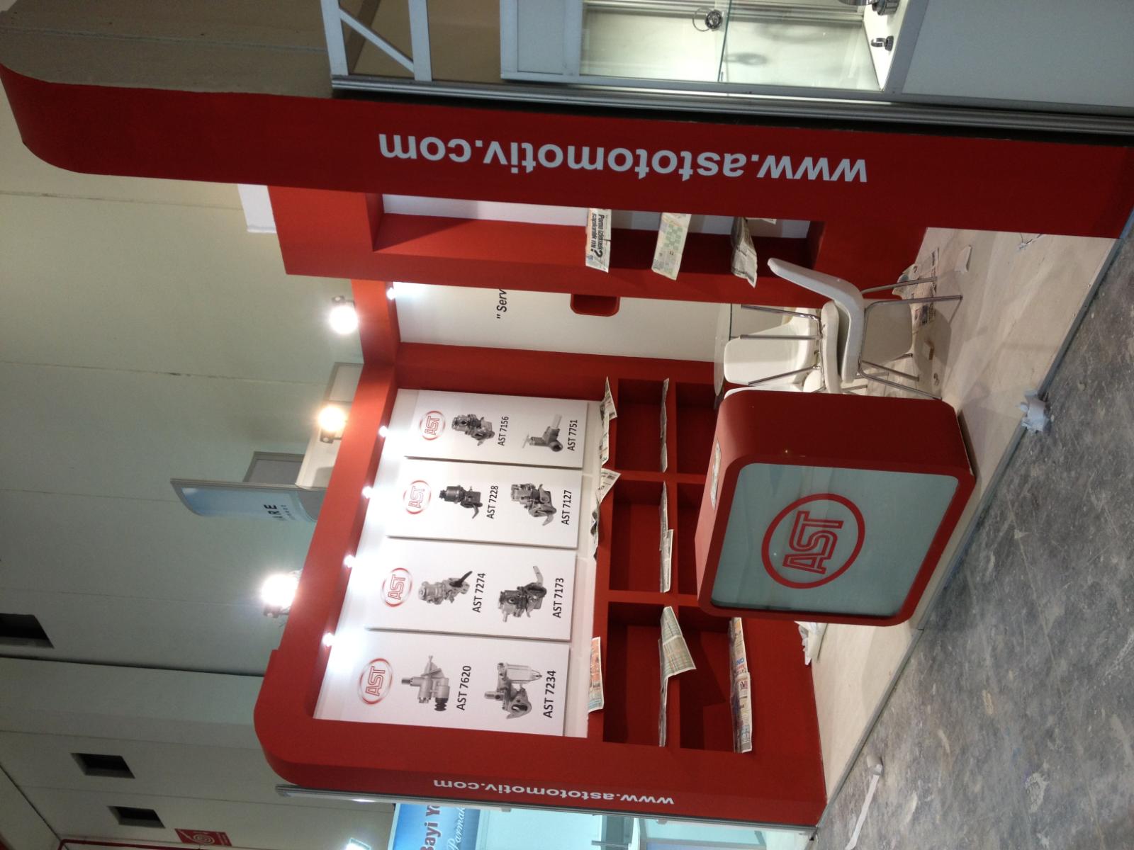 Özel Tasarım Tek Cephe Standlar