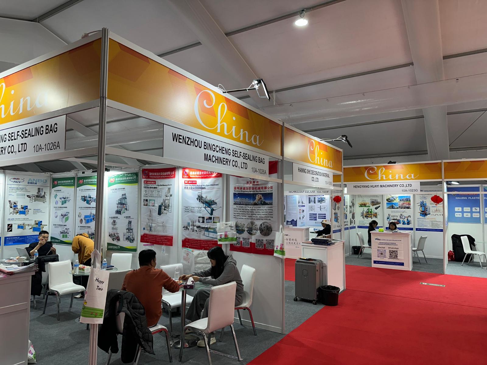 Premium 250–300 cm Ülke Pavyonları