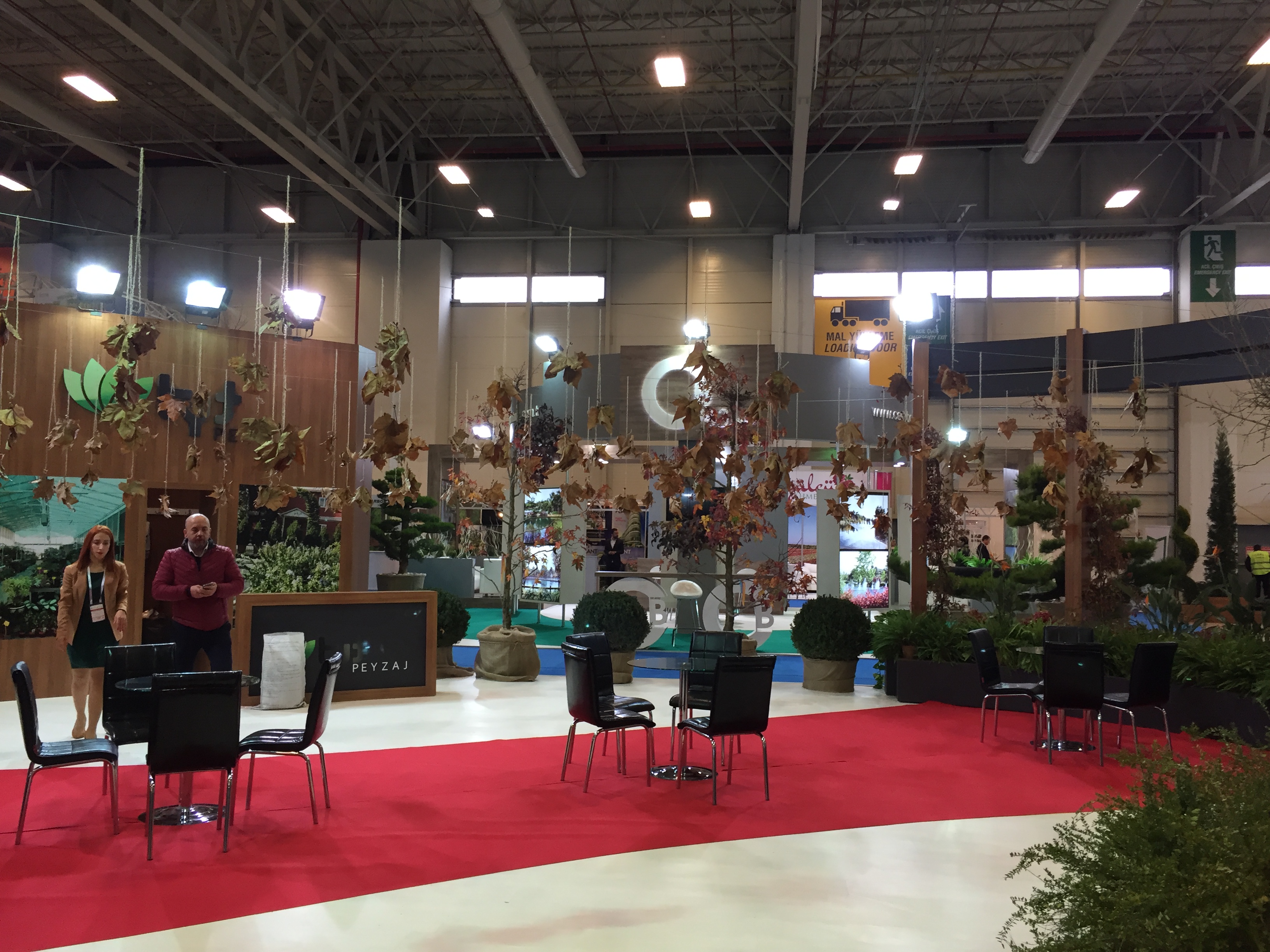 Ahşap Stand Üç Tarafı Açık Stand