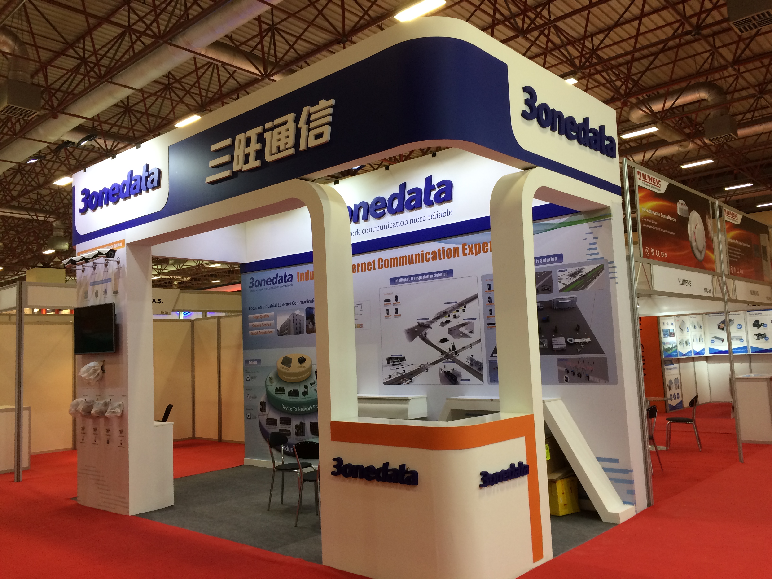 Ahşap Stand Üç Tarafı Açık Stand