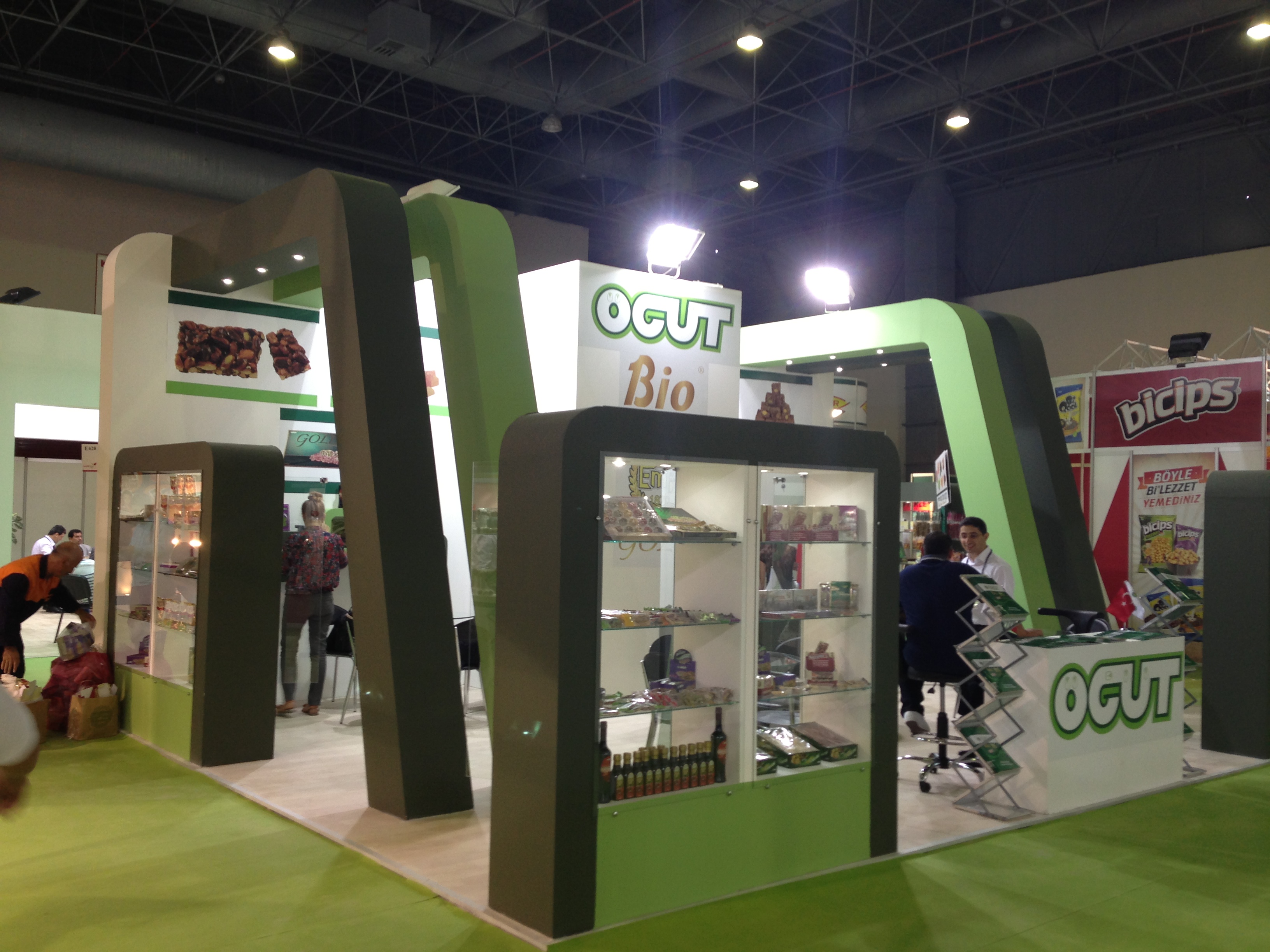 Ahşap Stand Üç Tarafı Açık Stand