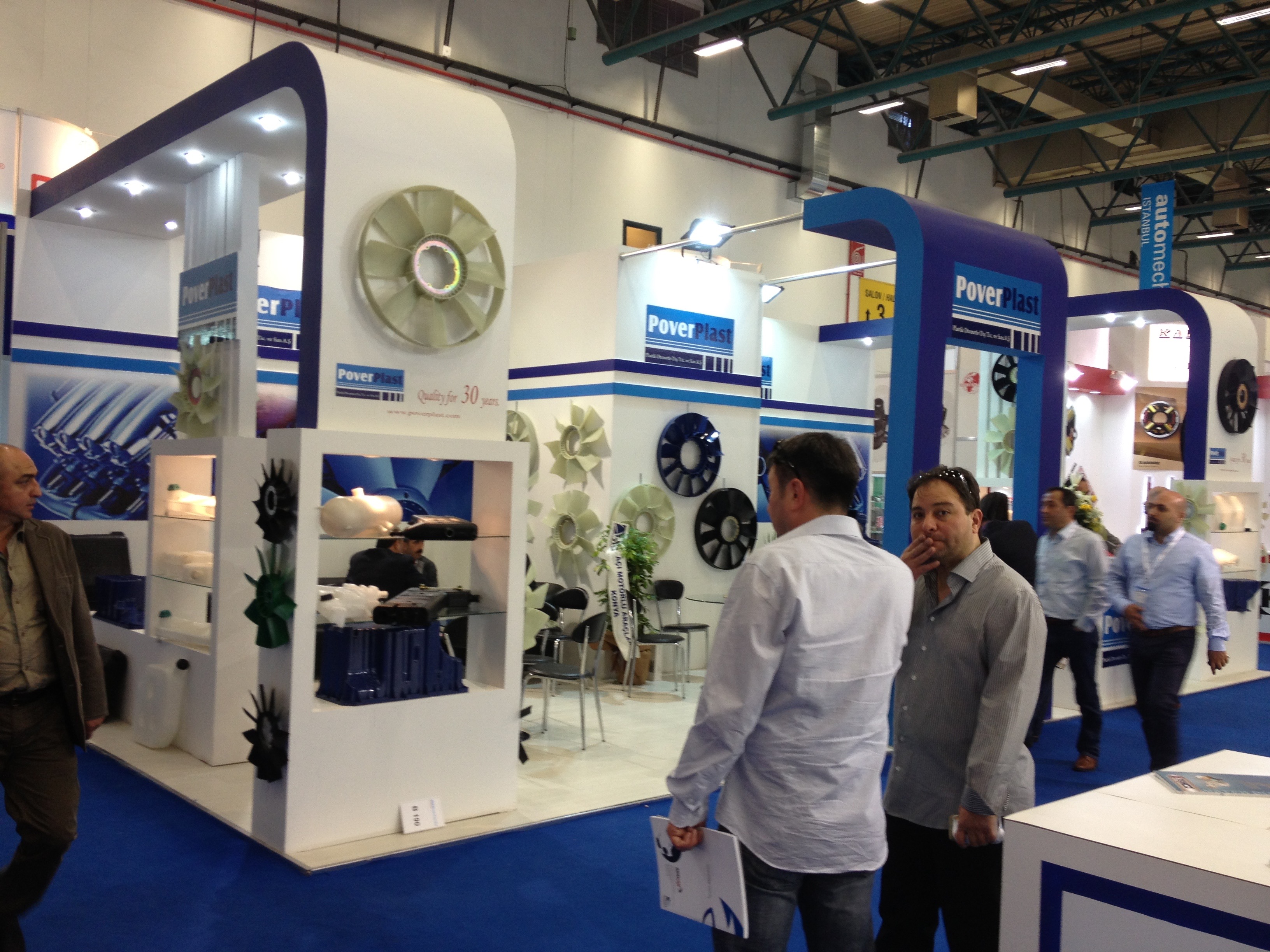 Ahşap Stand Üç Tarafı Açık Stand