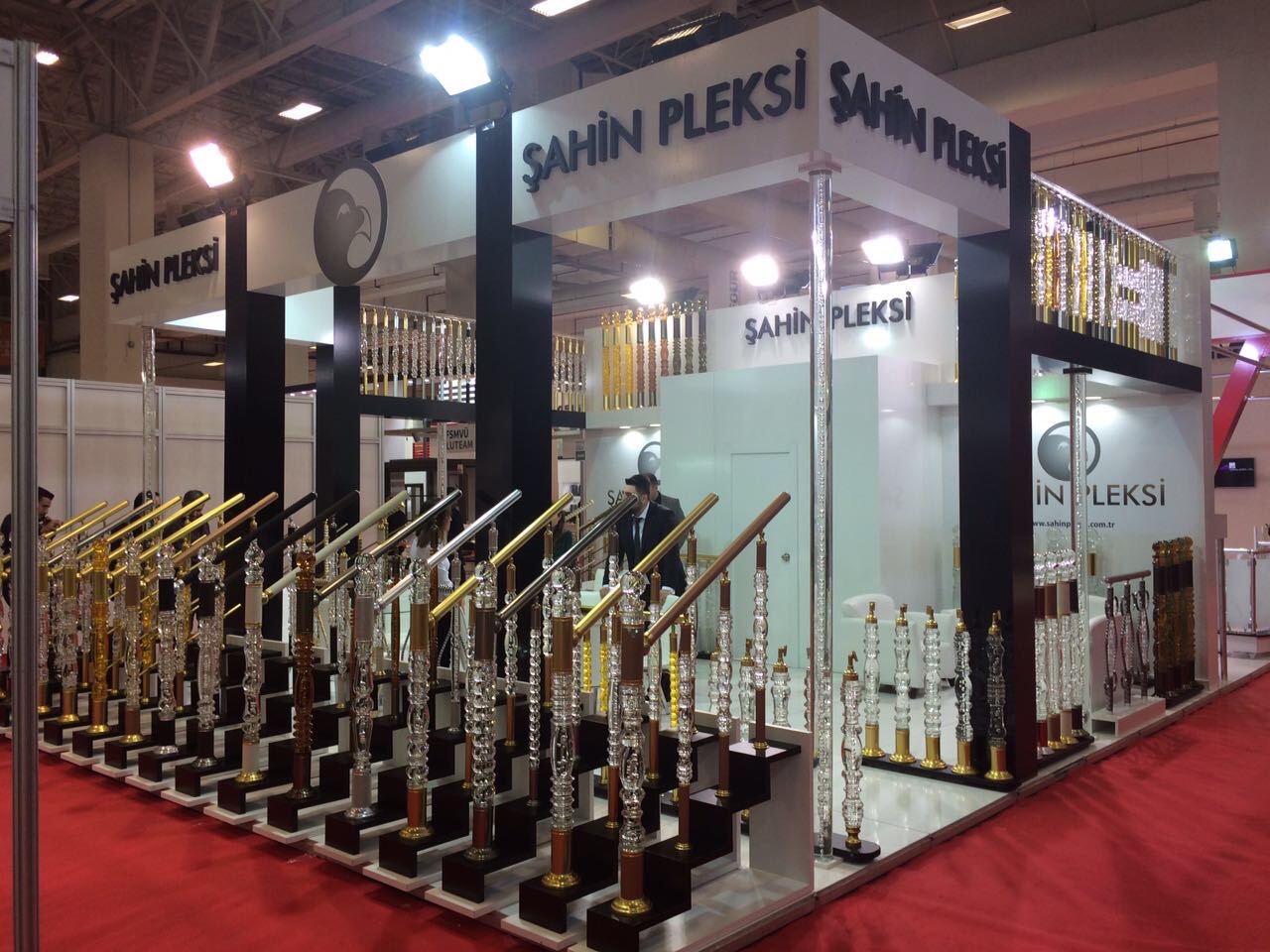 Ahşap Stand Üç Tarafı Açık Stand