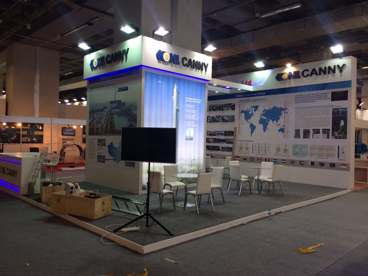 Ahşap Stand Üç Tarafı Açık Stand