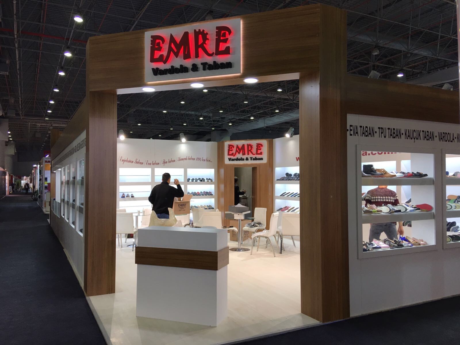 Ahşap Stand Köşe Stand