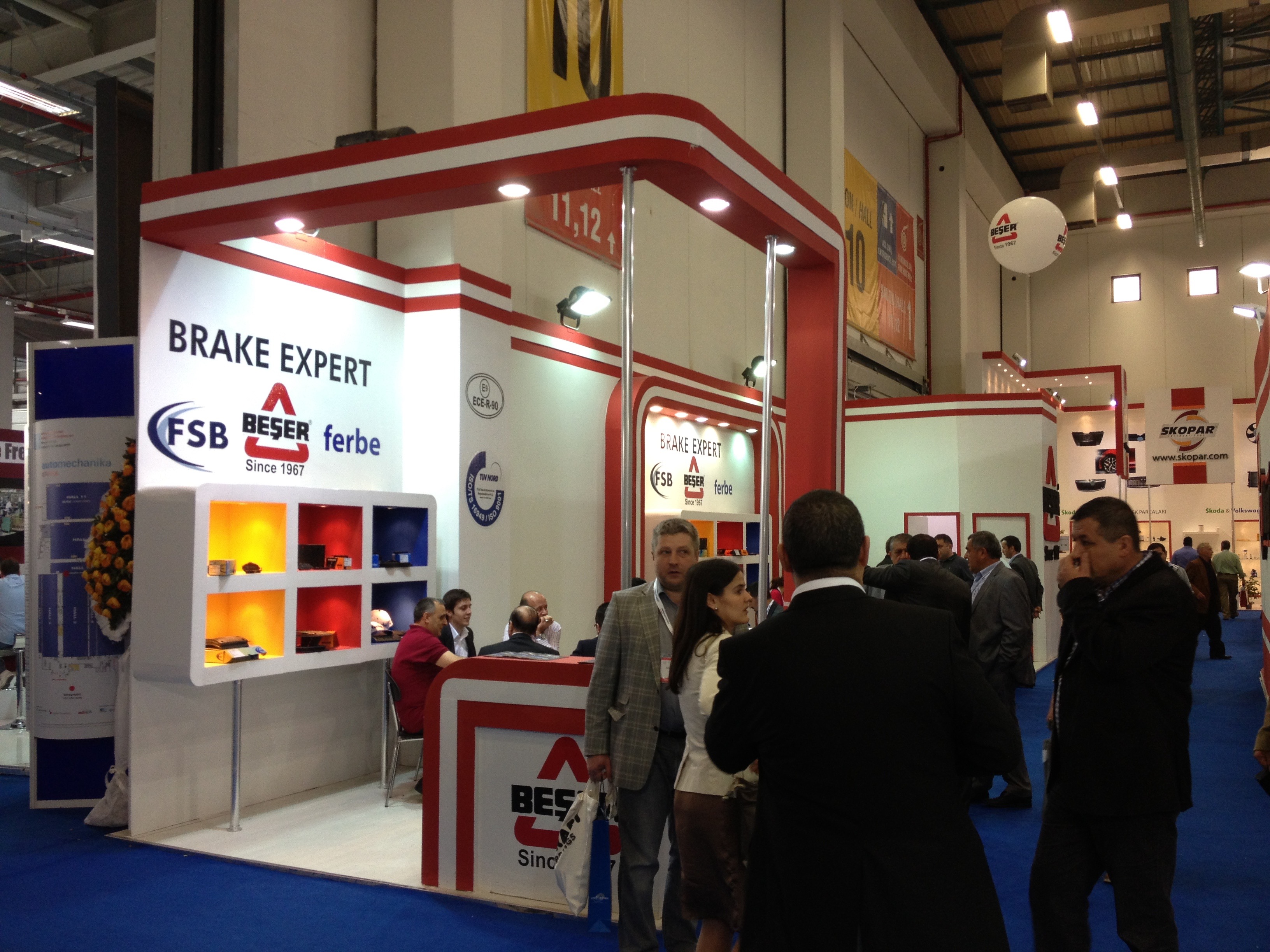 Ahşap Stand Köşe Stand