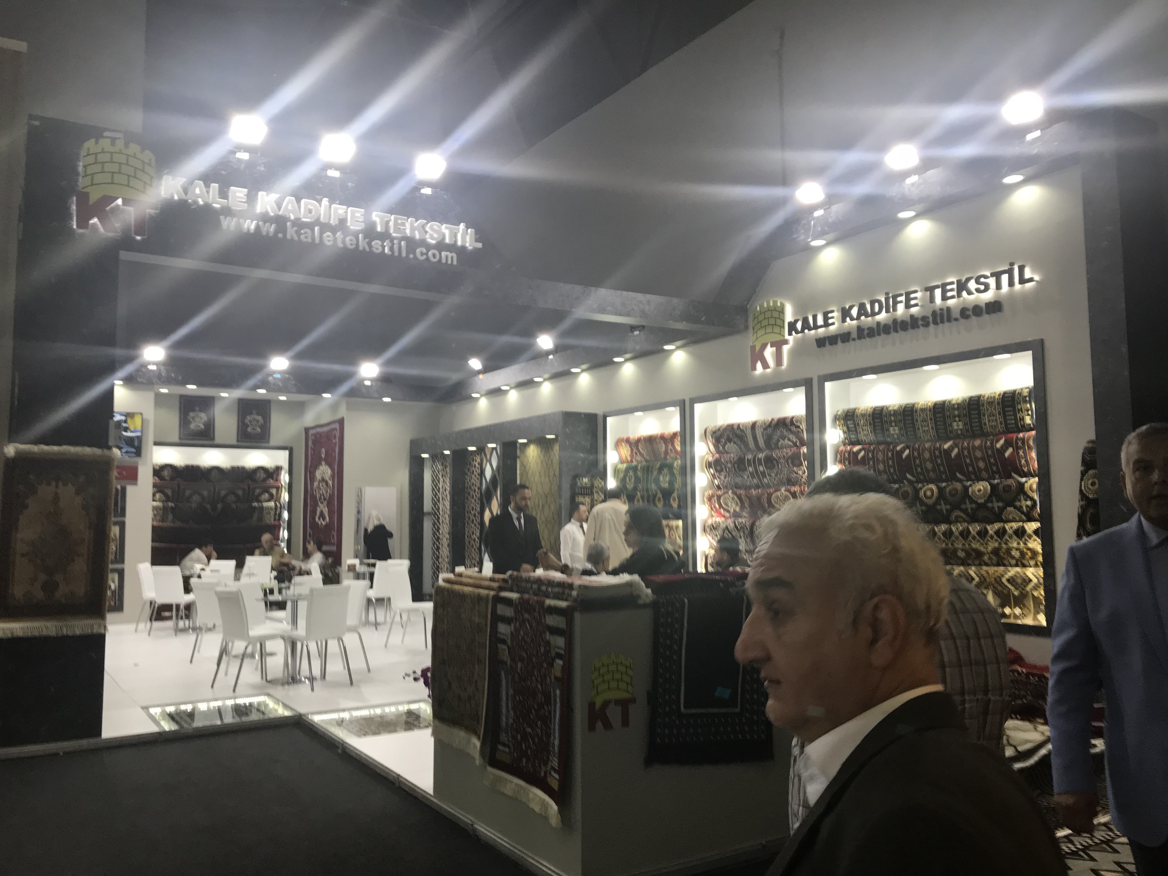 Ahşap Stand Köşe Stand