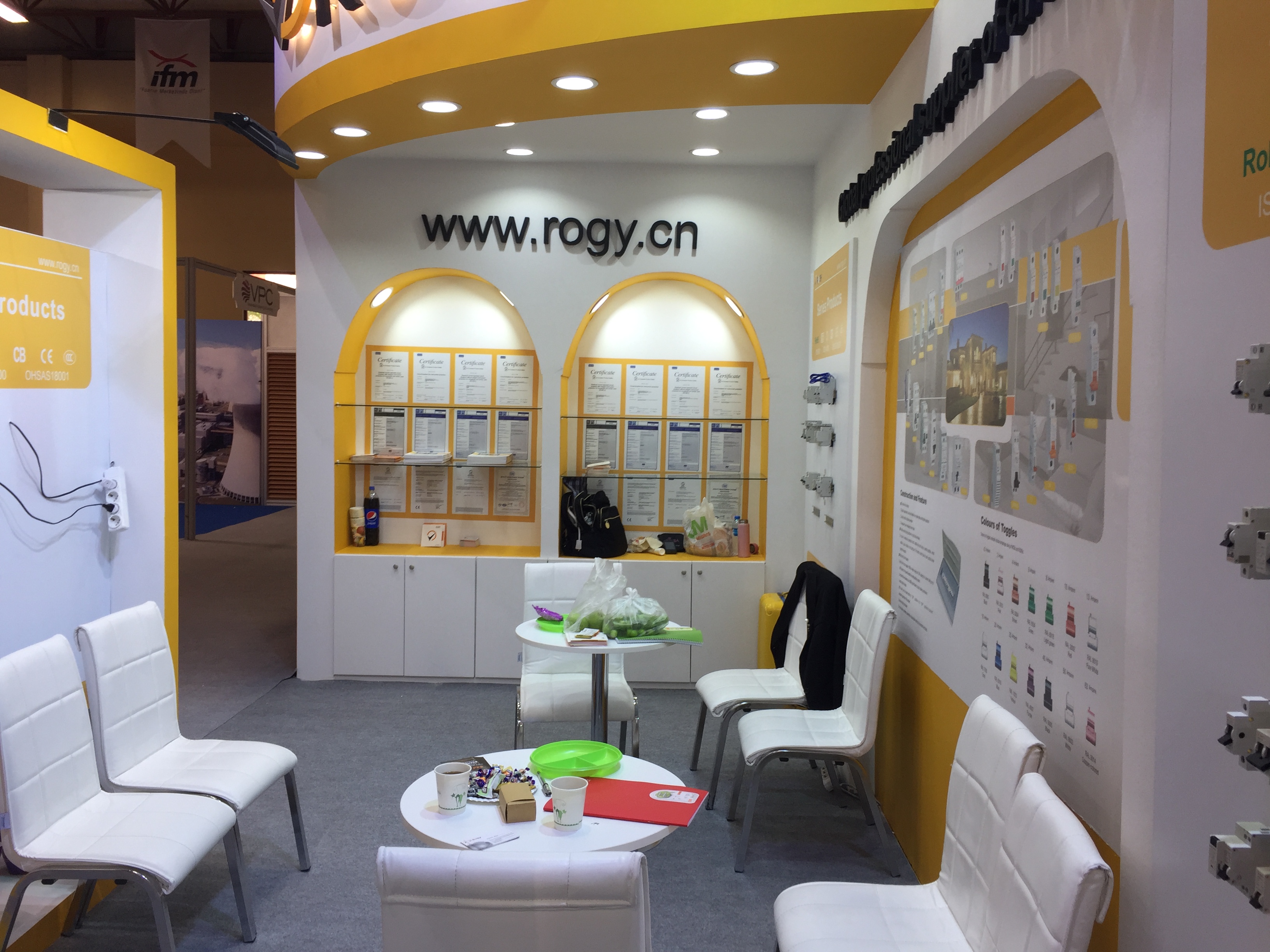 Ahşap Stand Köşe Stand