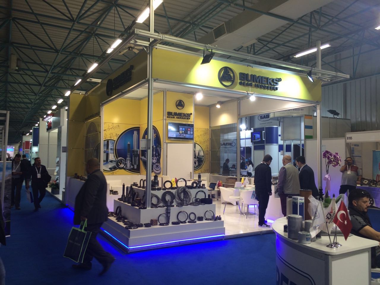 Maxima Stand Üç Tarafı Açık Stand
