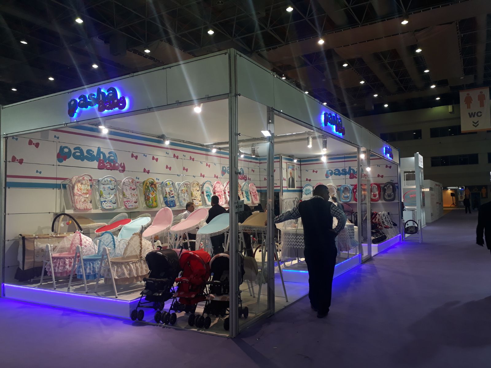 Maxima Stand Köşe Stand