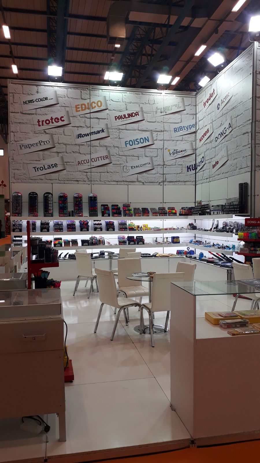 Maxima Stand Köşe Stand