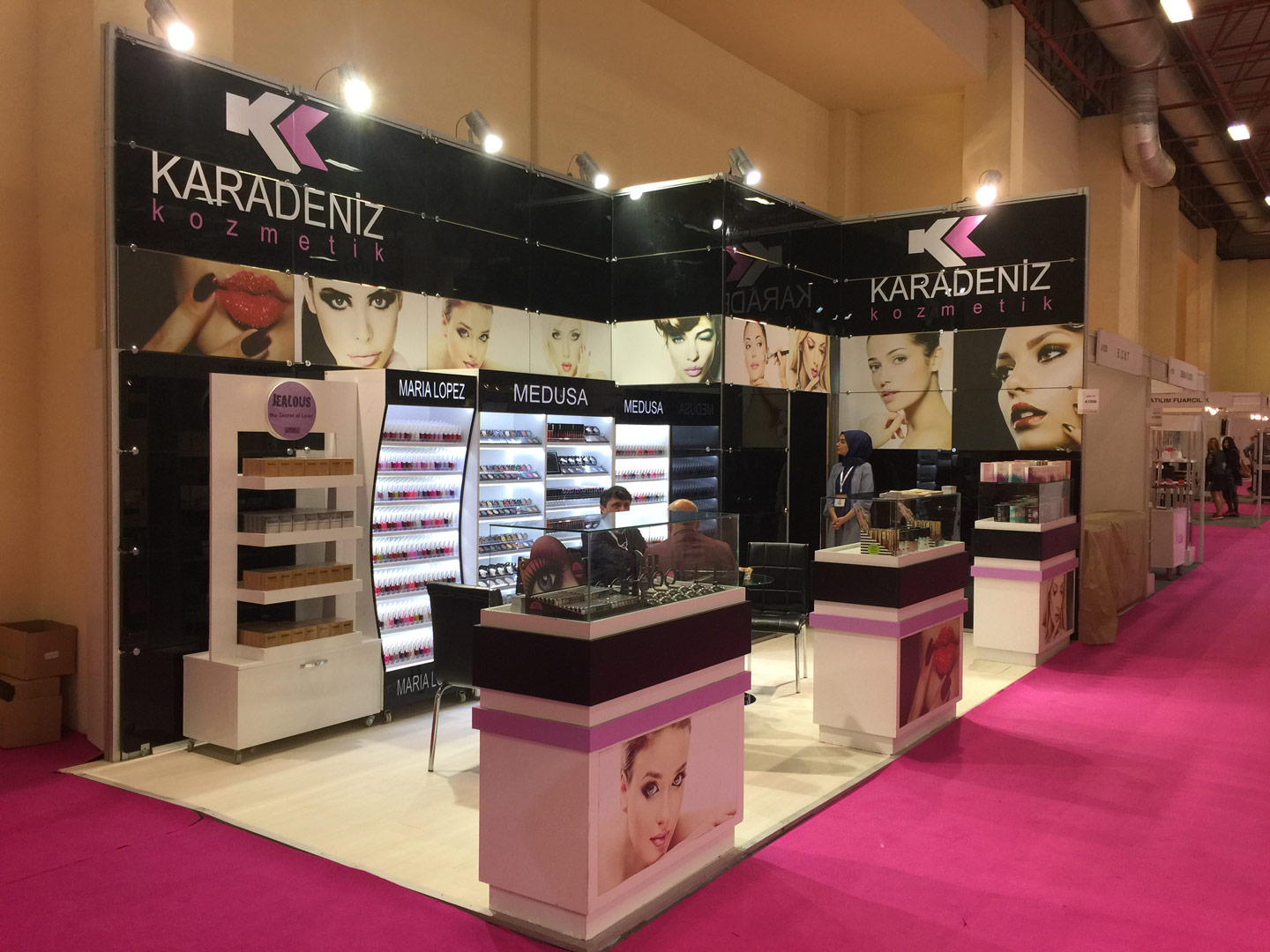 Maxima Stand Köşe Stand