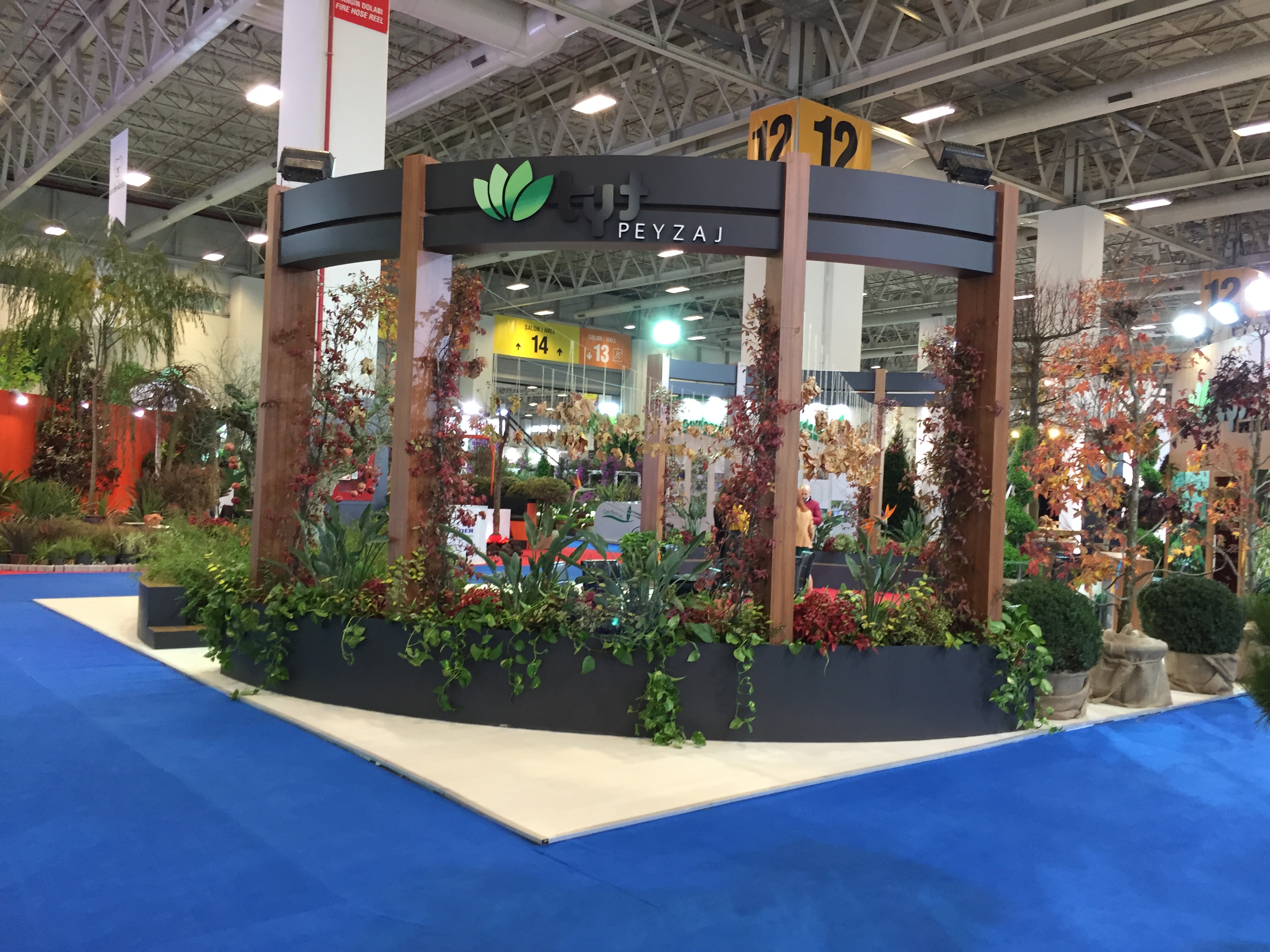 Ahşap Stand Üç Tarafı Açık Stand