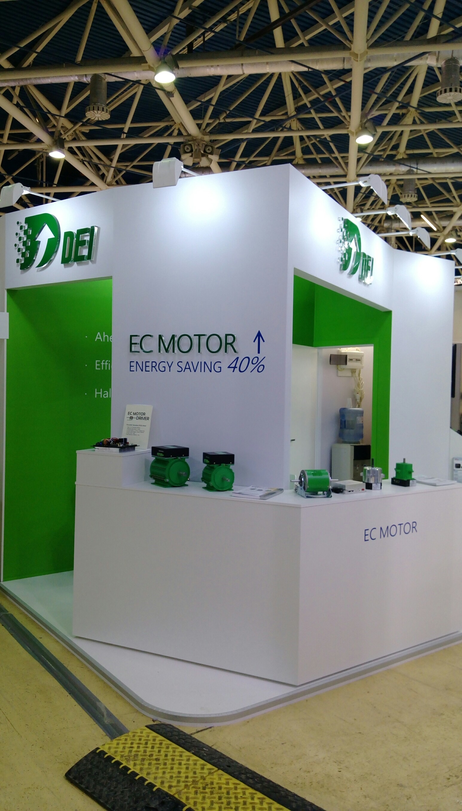 Ahşap Stand Üç Tarafı Açık Stand