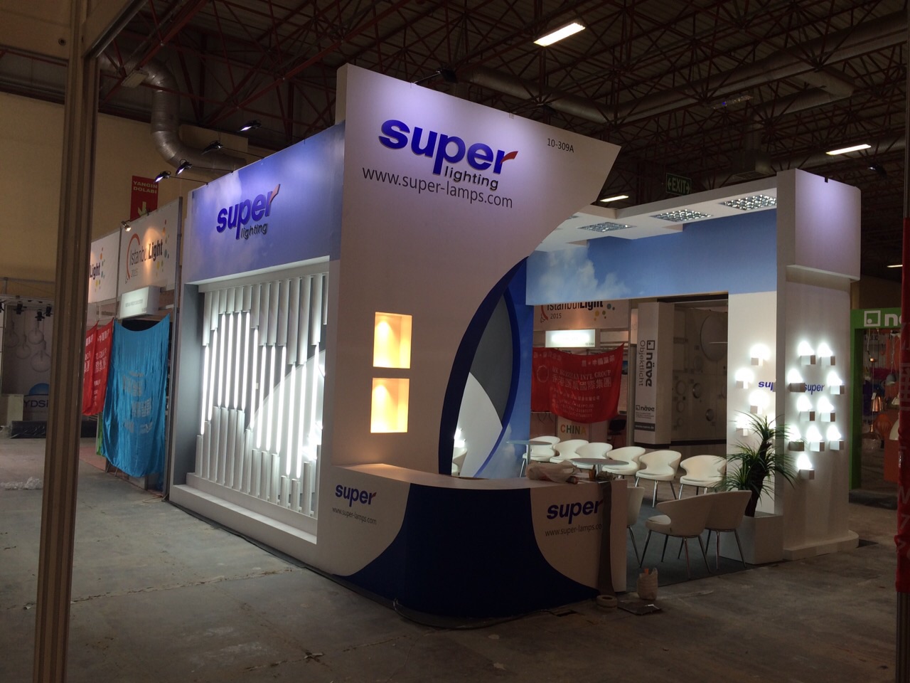 Ahşap Stand Üç Tarafı Açık Stand