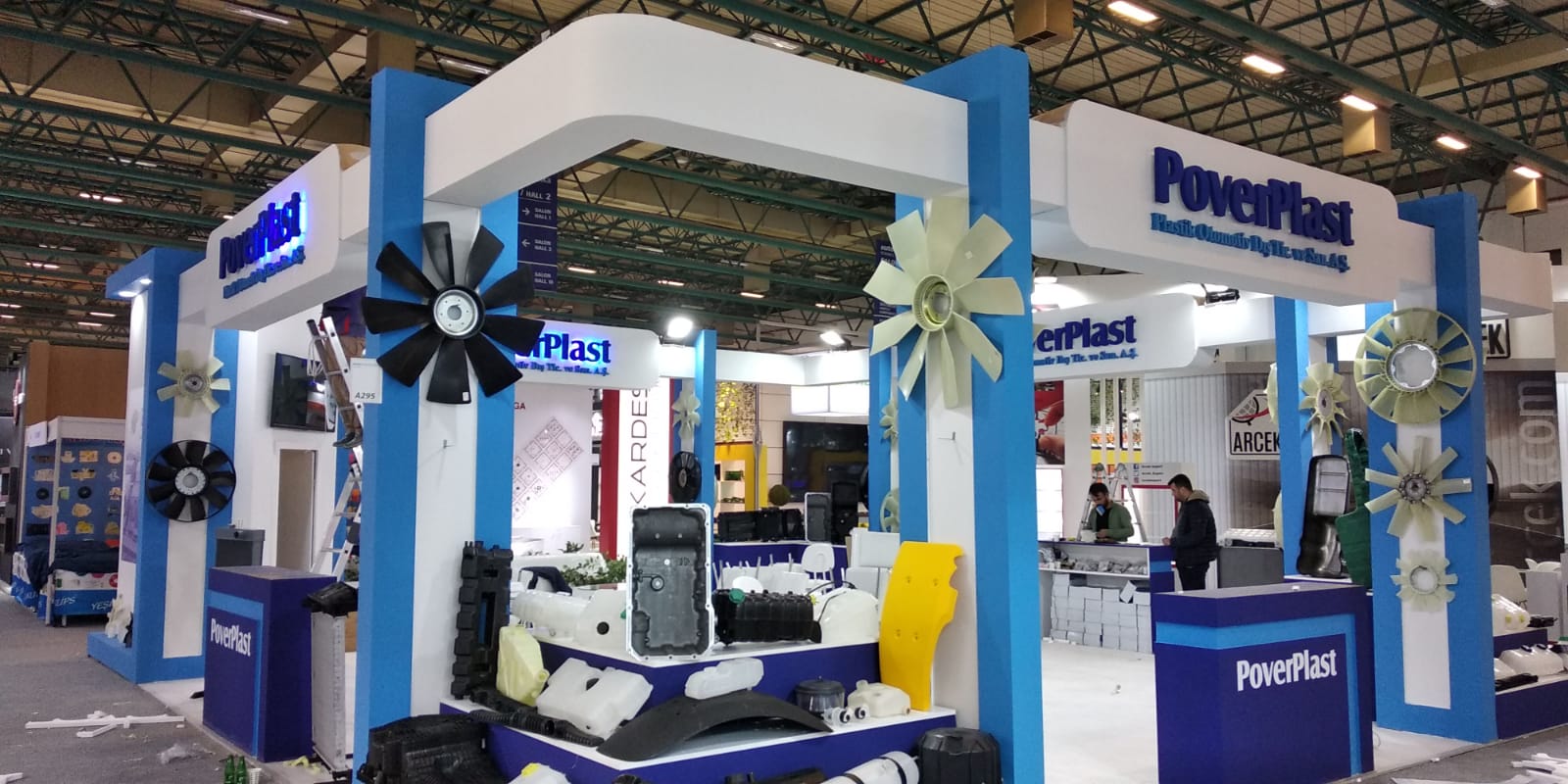 Ahşap Stand Üç Tarafı Açık Stand