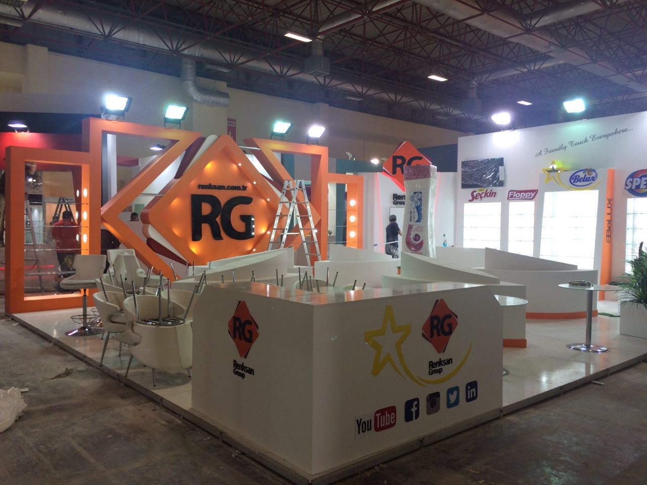 Ahşap Stand Üç Tarafı Açık Stand