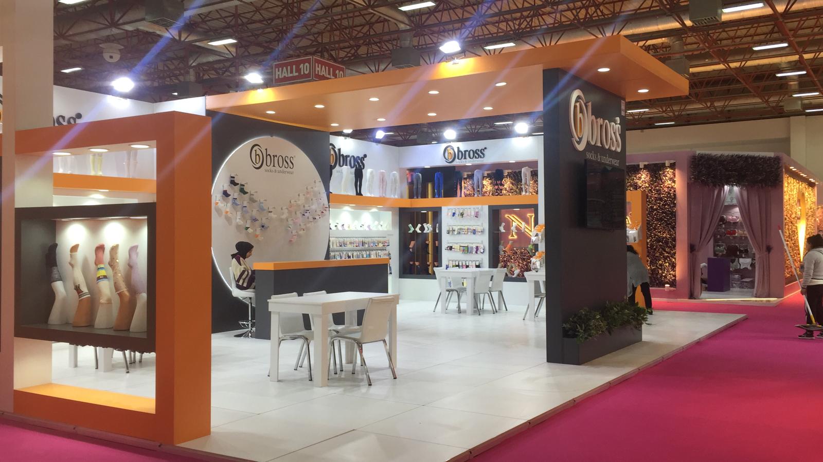 Ahşap Stand Üç Tarafı Açık Stand