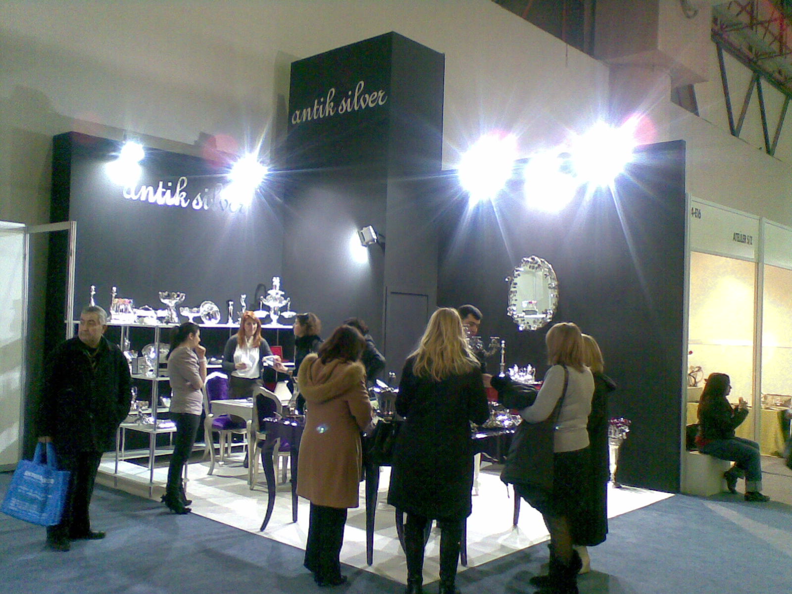 Ahşap Stand Köşe Stand