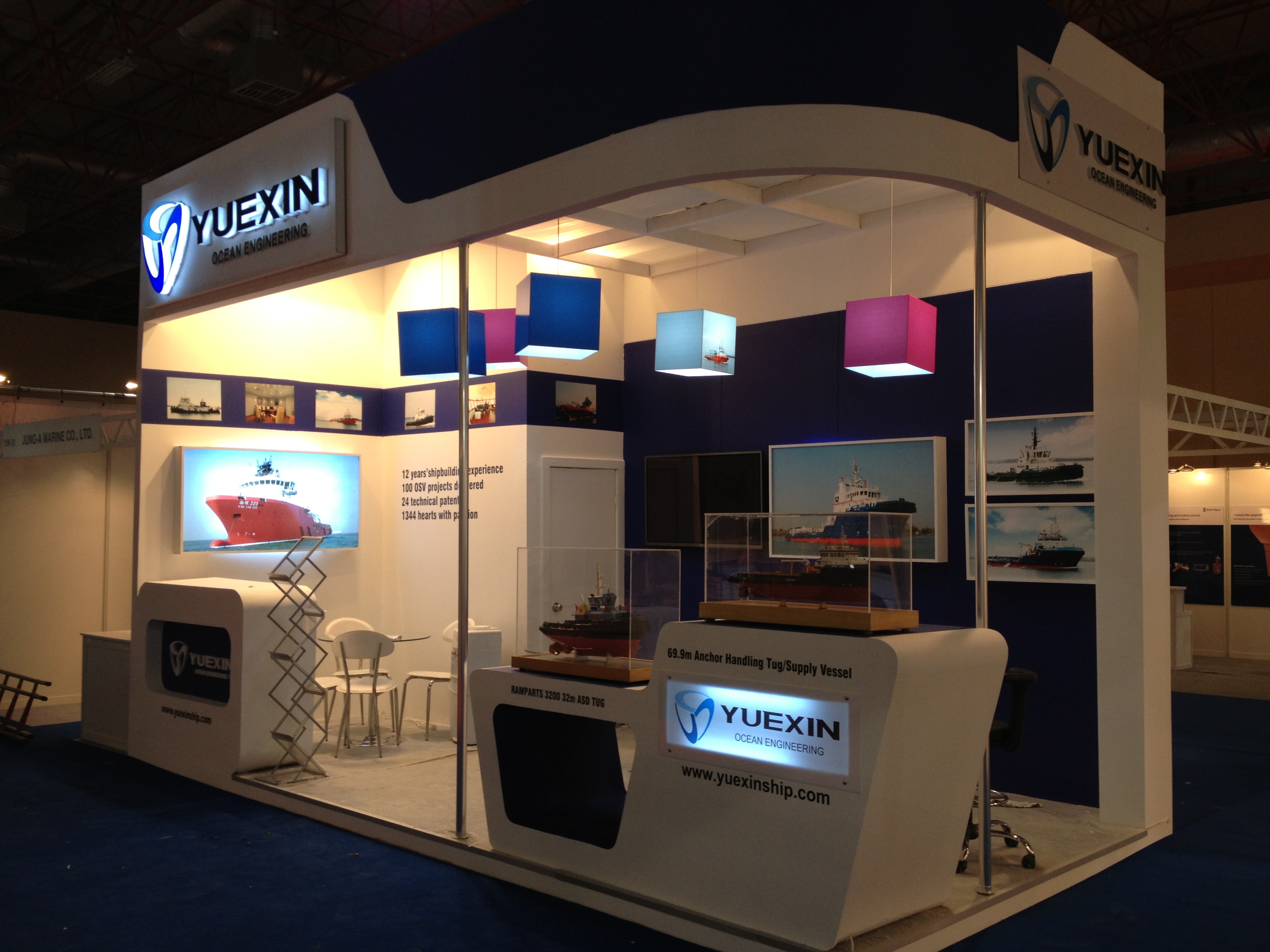 Ahşap Stand Köşe Stand