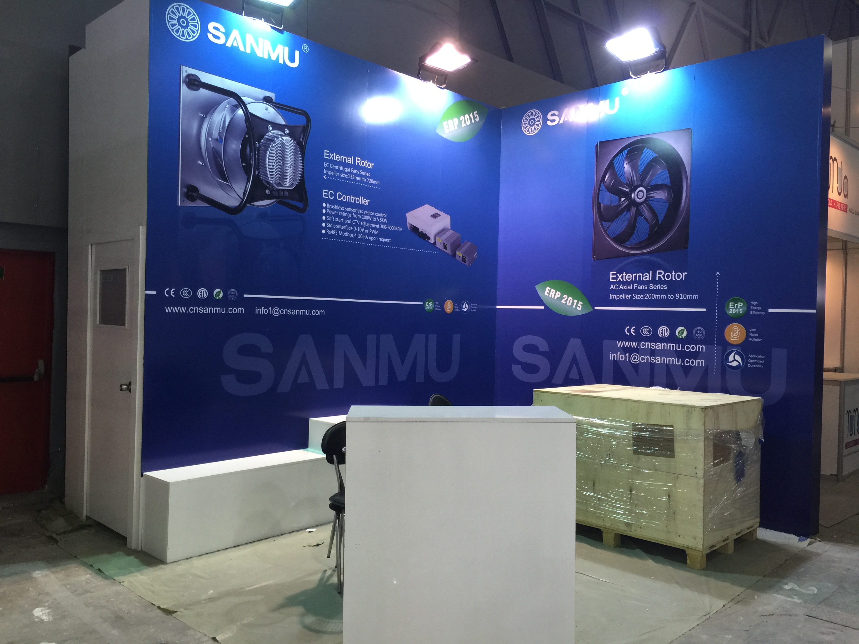 Ahşap Stand Köşe Stand