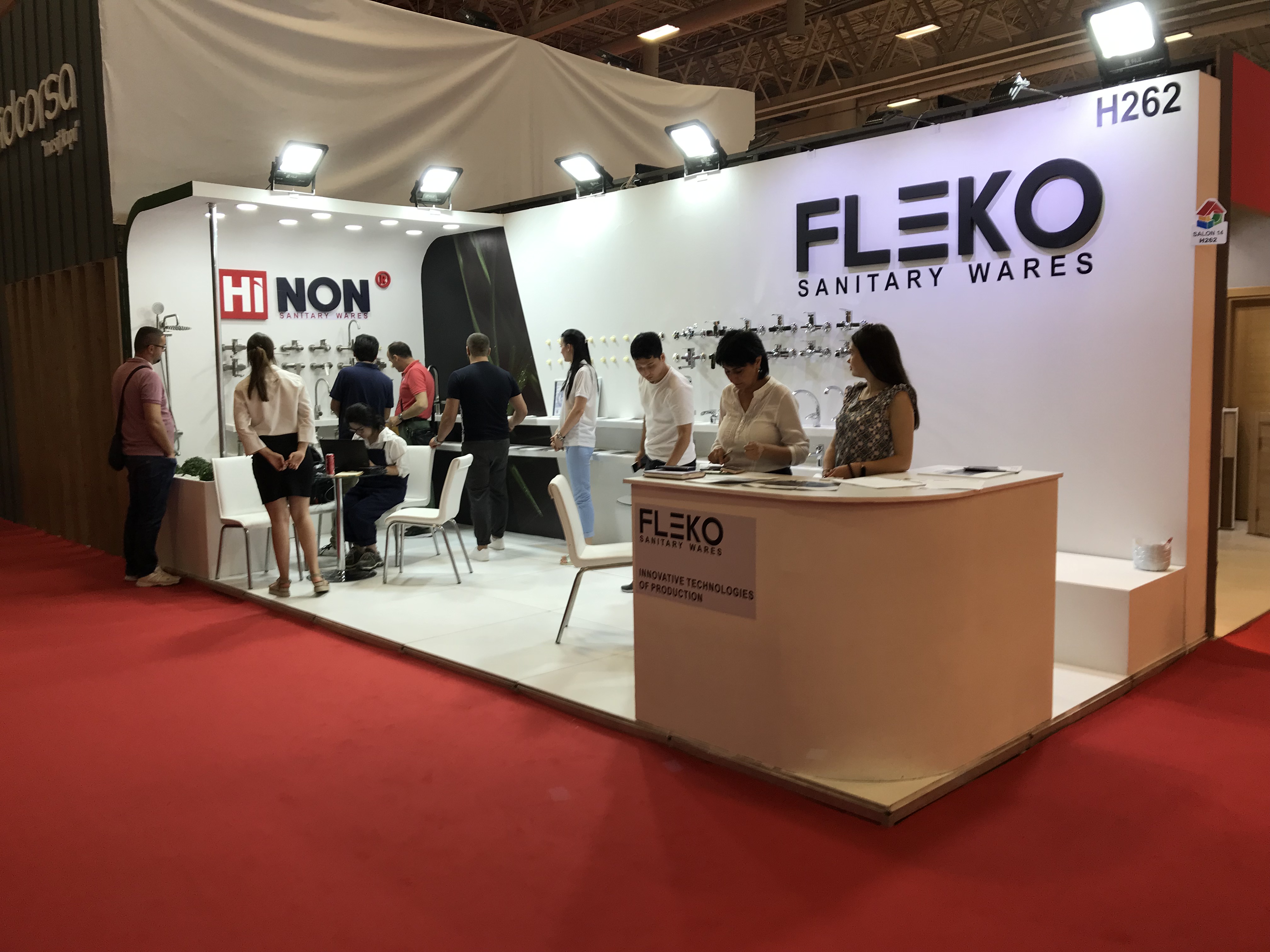 Ahşap Stand Köşe Stand