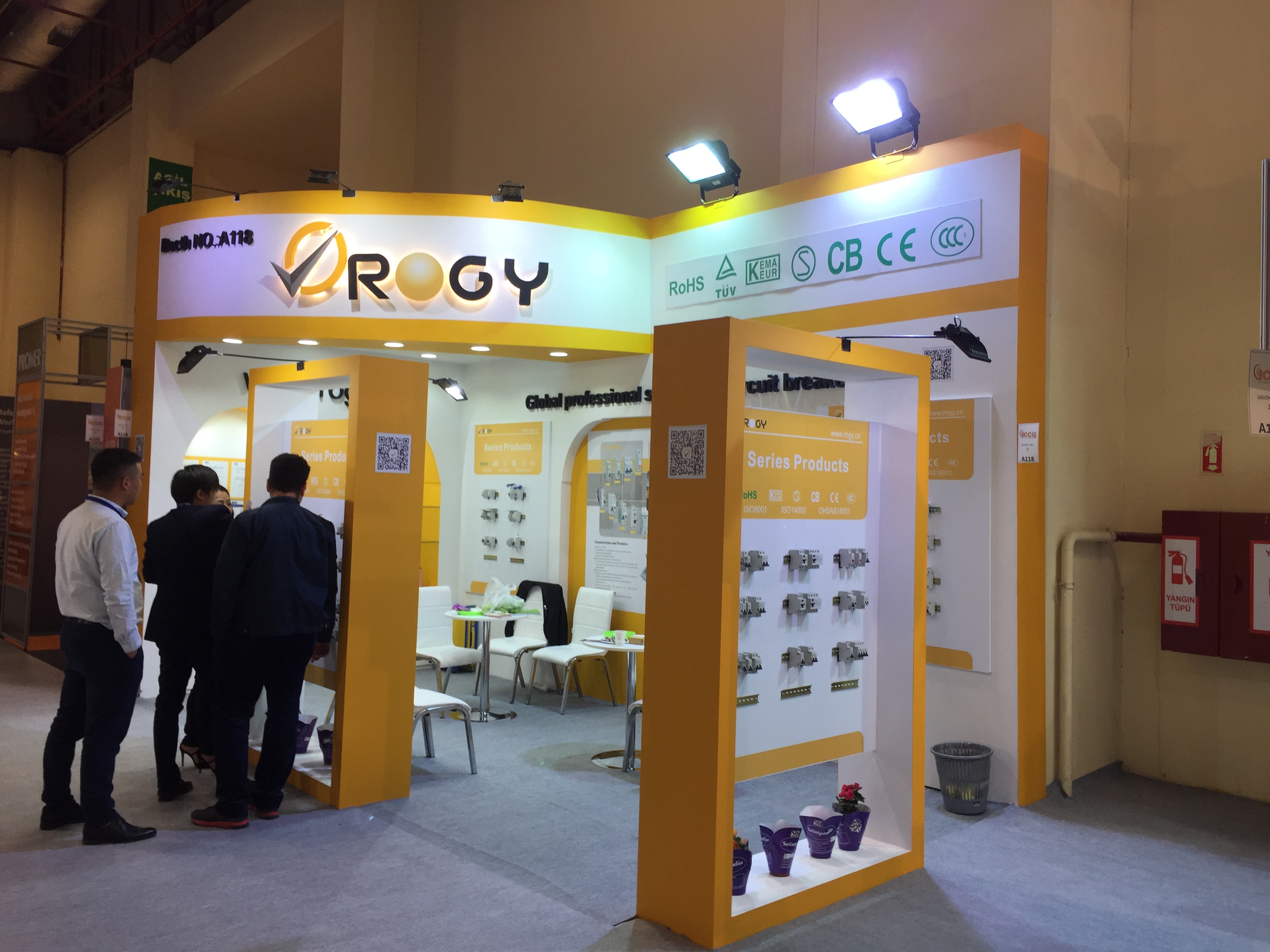 Ahşap Stand Köşe Stand