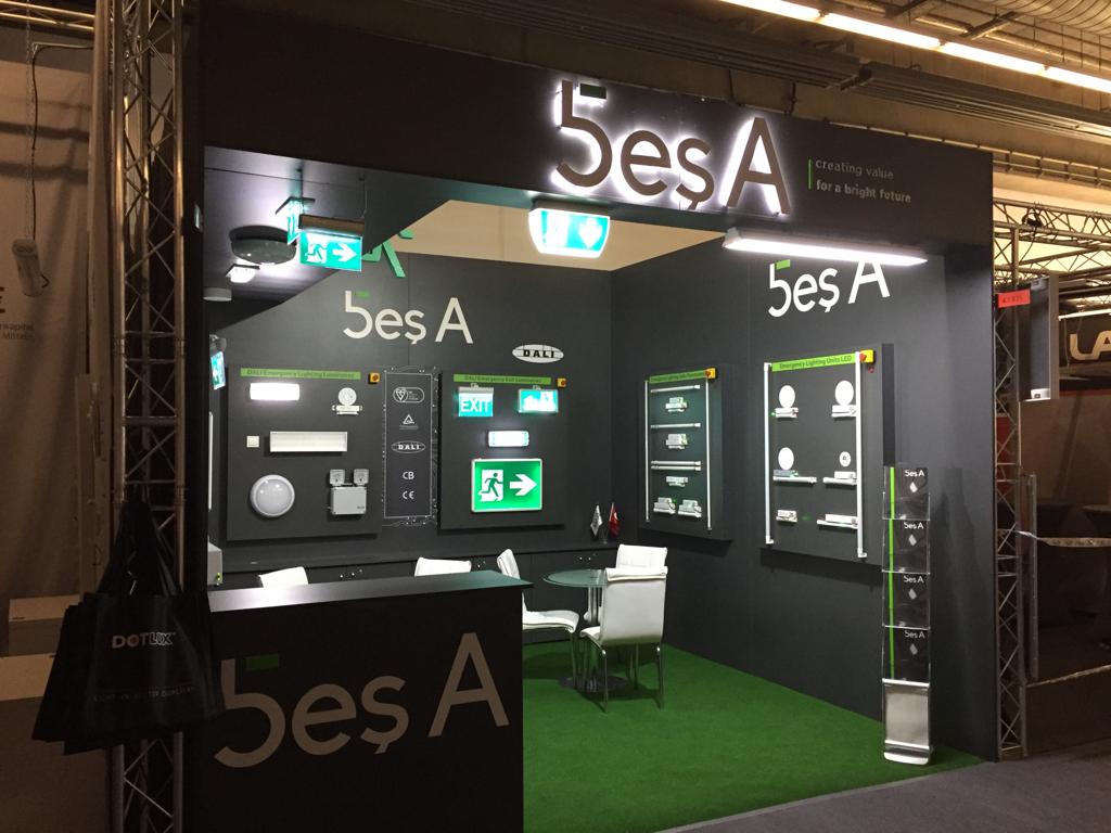 Ahşap Stand Tek Cephe Açık Stand