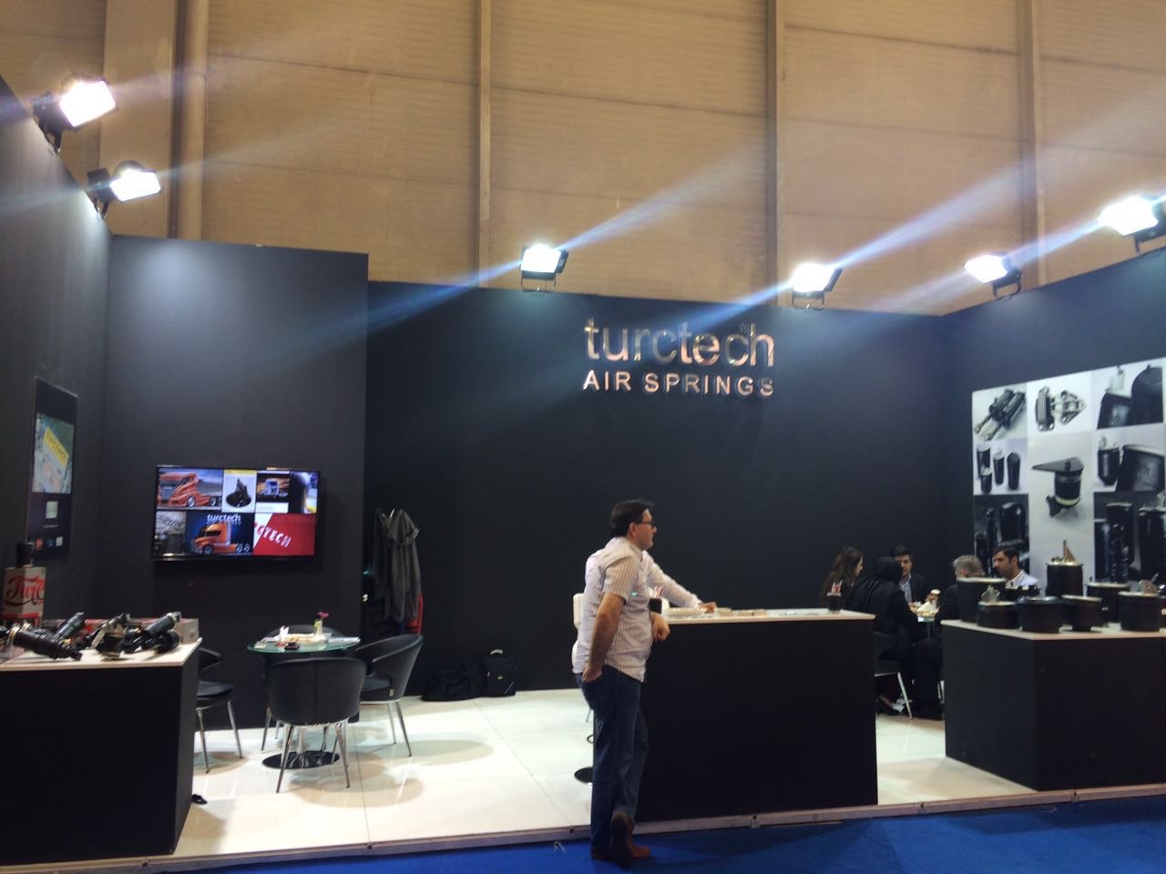 Ahşap Stand Tek Cephe Açık Stand