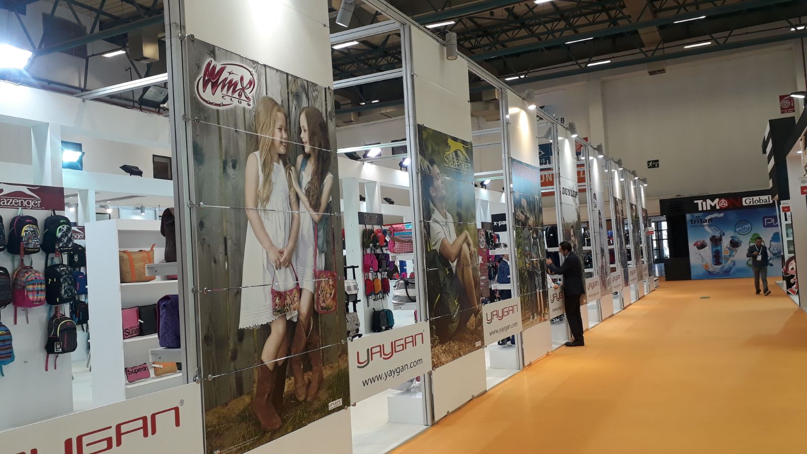 Maxima Stand Ada Stand