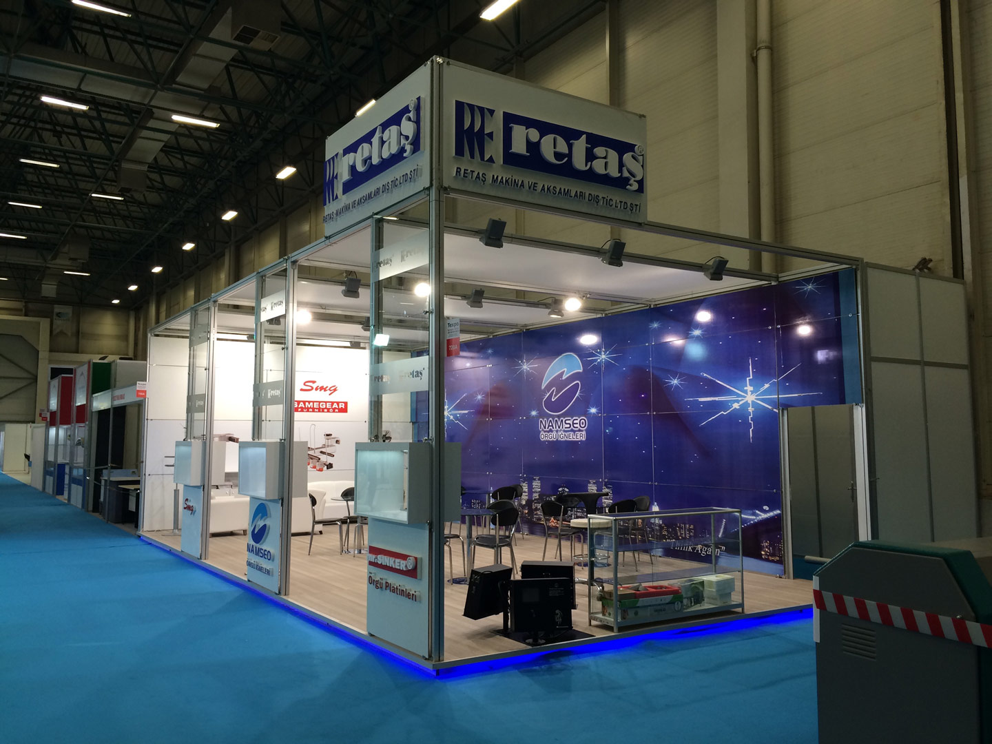 Maxima Stand Üç Tarafı Açık Stand