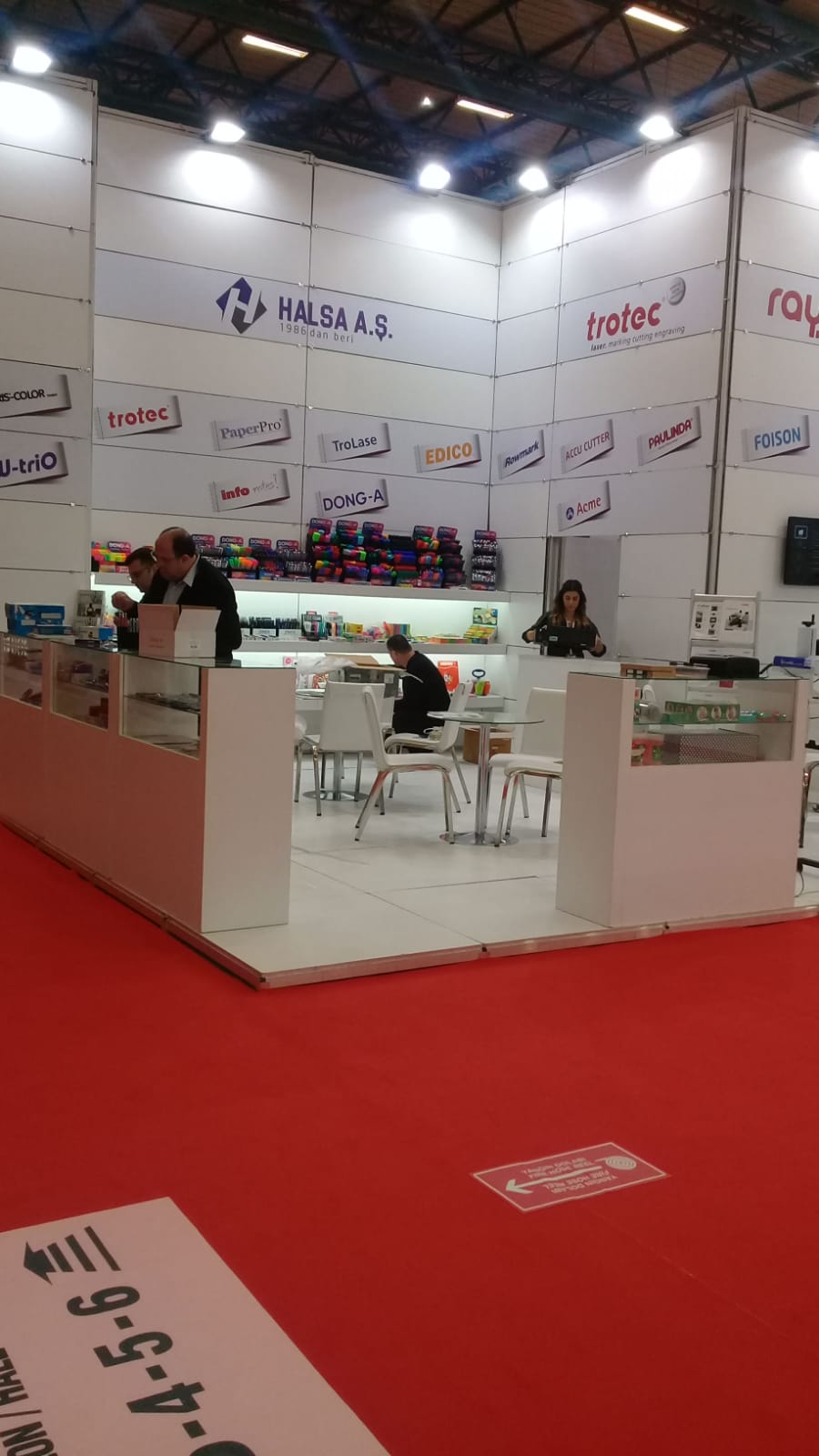 Maxima Stand Köşe Stand