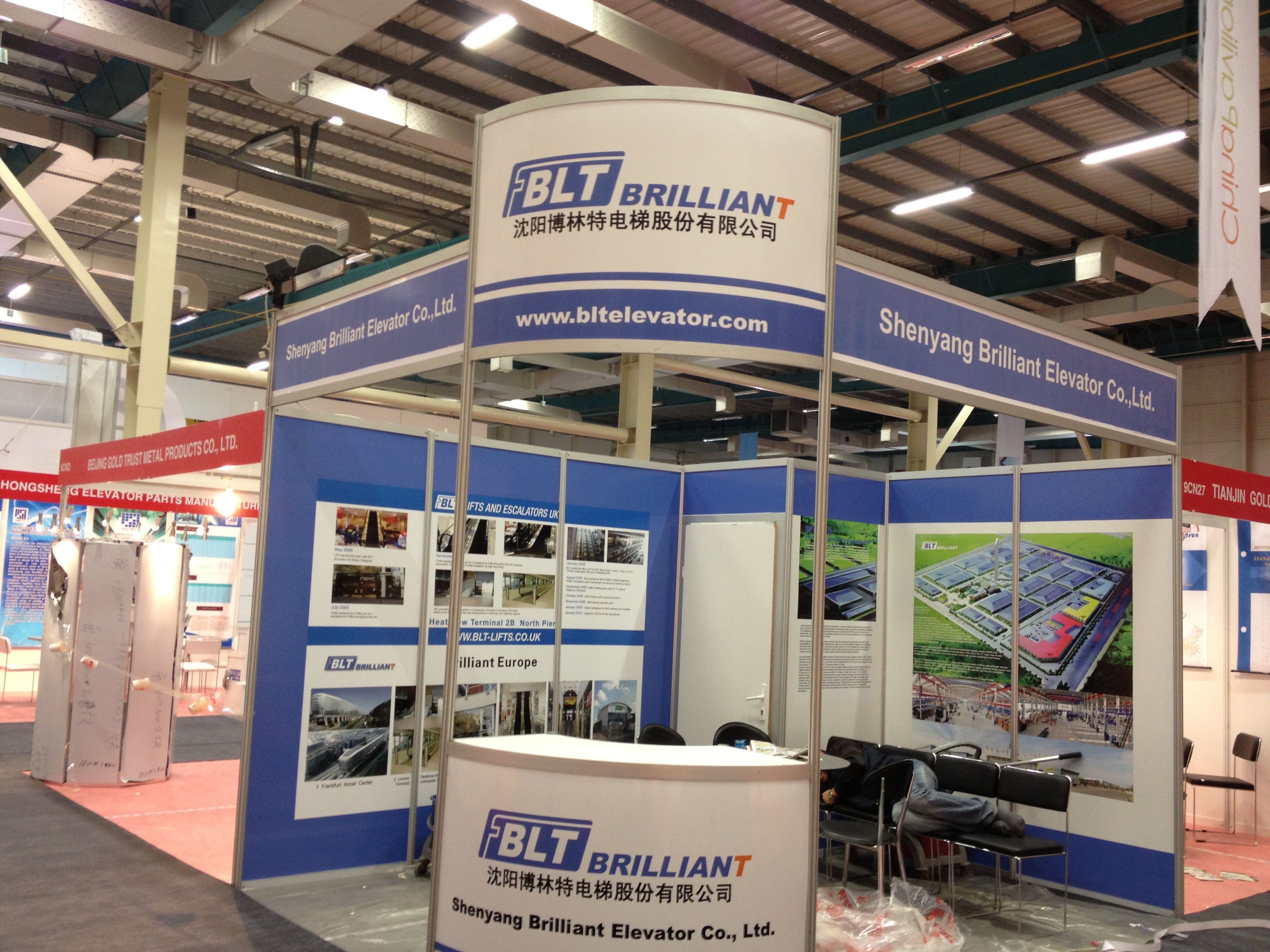 Octonorm Stand Köşe Stand